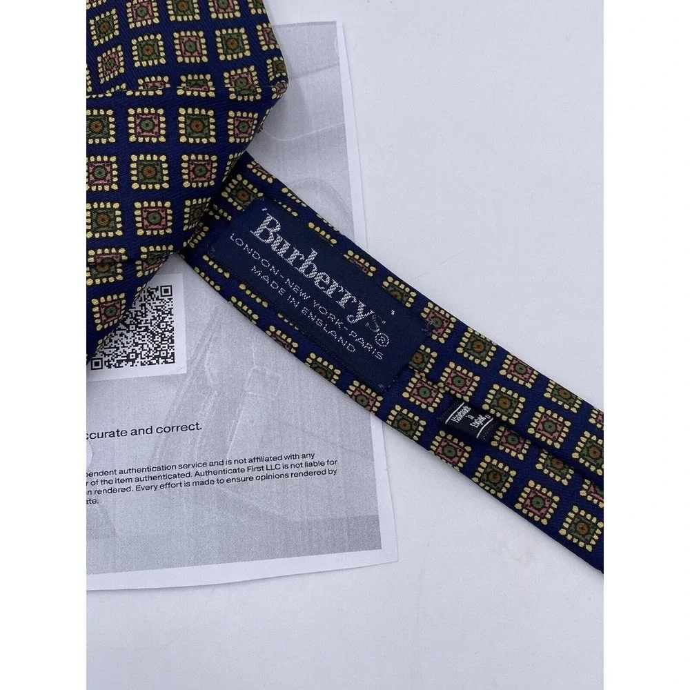 Burberrys Authenticatede 100 % Silk Tie‎ Blue Yellow Orange Geometric Fouland